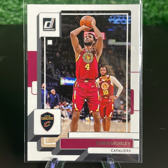Panini Lot of 10 Cleveland Cavaliers Basketball 🏀 Trading Cards - Picture 7 of 10